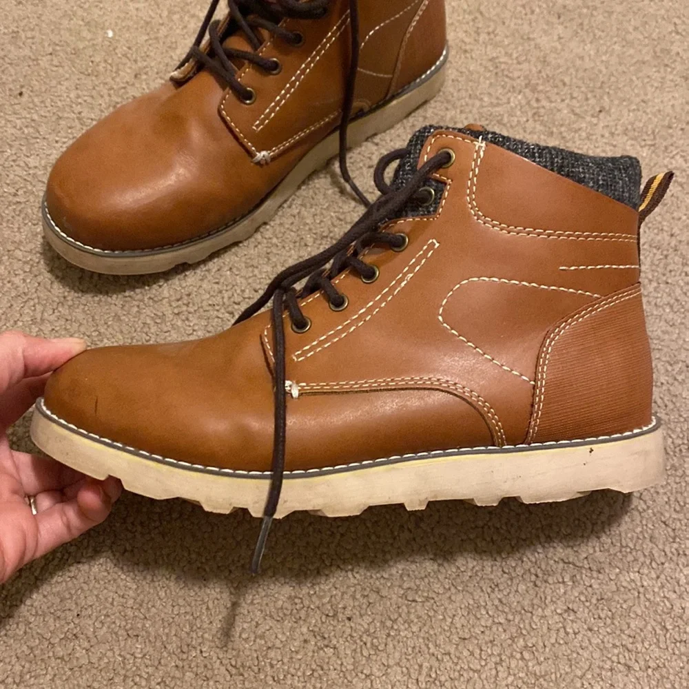 Cat and Jack boots